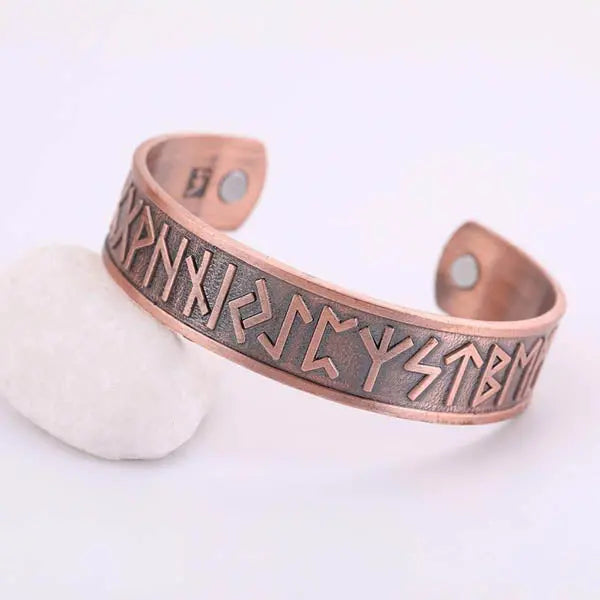 BRACELET RUNES - CUIVRE ANTIQUE - Viking Héritage